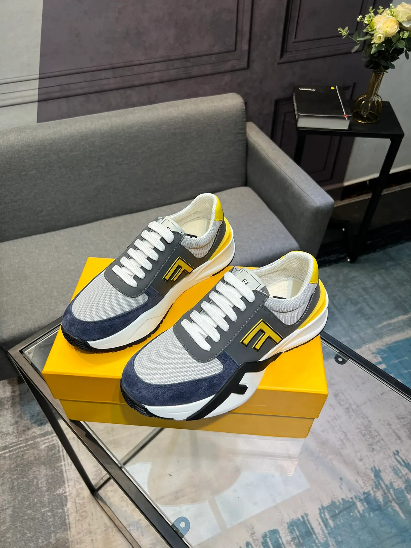 Men's shoes 💰540 FENDI men's fashionable casual shoes 👟Hot sale🔥 Official website 1:1 replica ⬆️Original quality - original leather - original breathable mesh lining original outsole 1:1 replica, code number 38-44 (45-46 customized)
